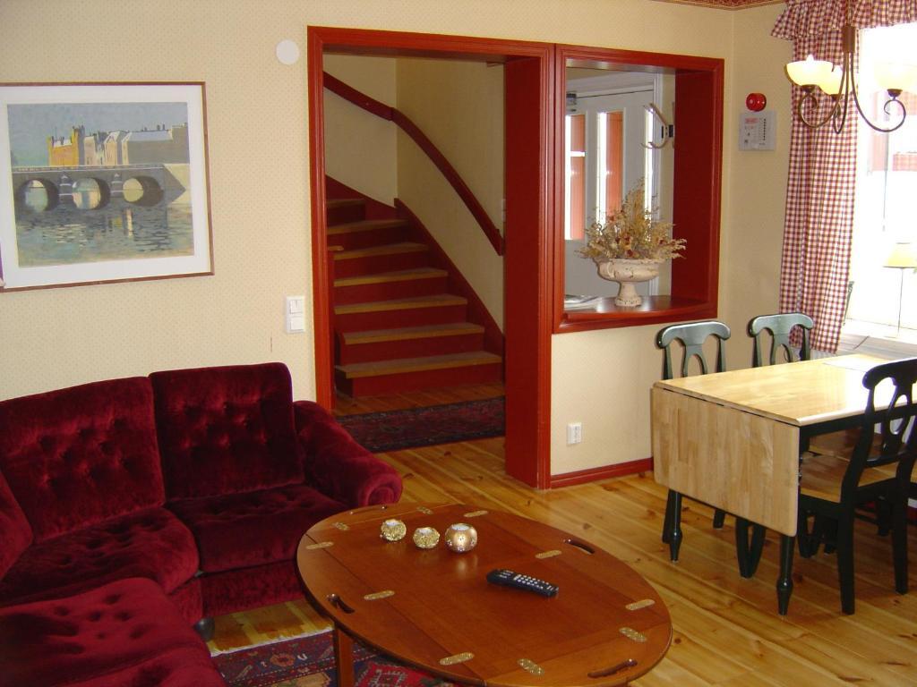 Hotell Mellanfjaerden Jattendal Экстерьер фото